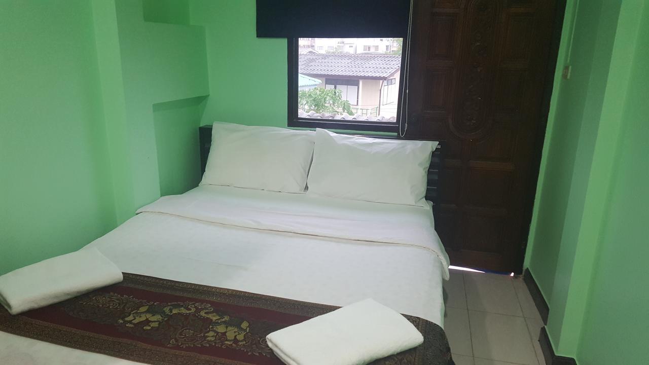 All Nations Guesthouse หัวหิน ภายนอก รูปภาพ