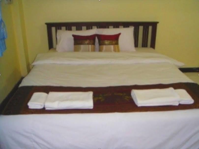 All Nations Guesthouse หัวหิน ภายนอก รูปภาพ
